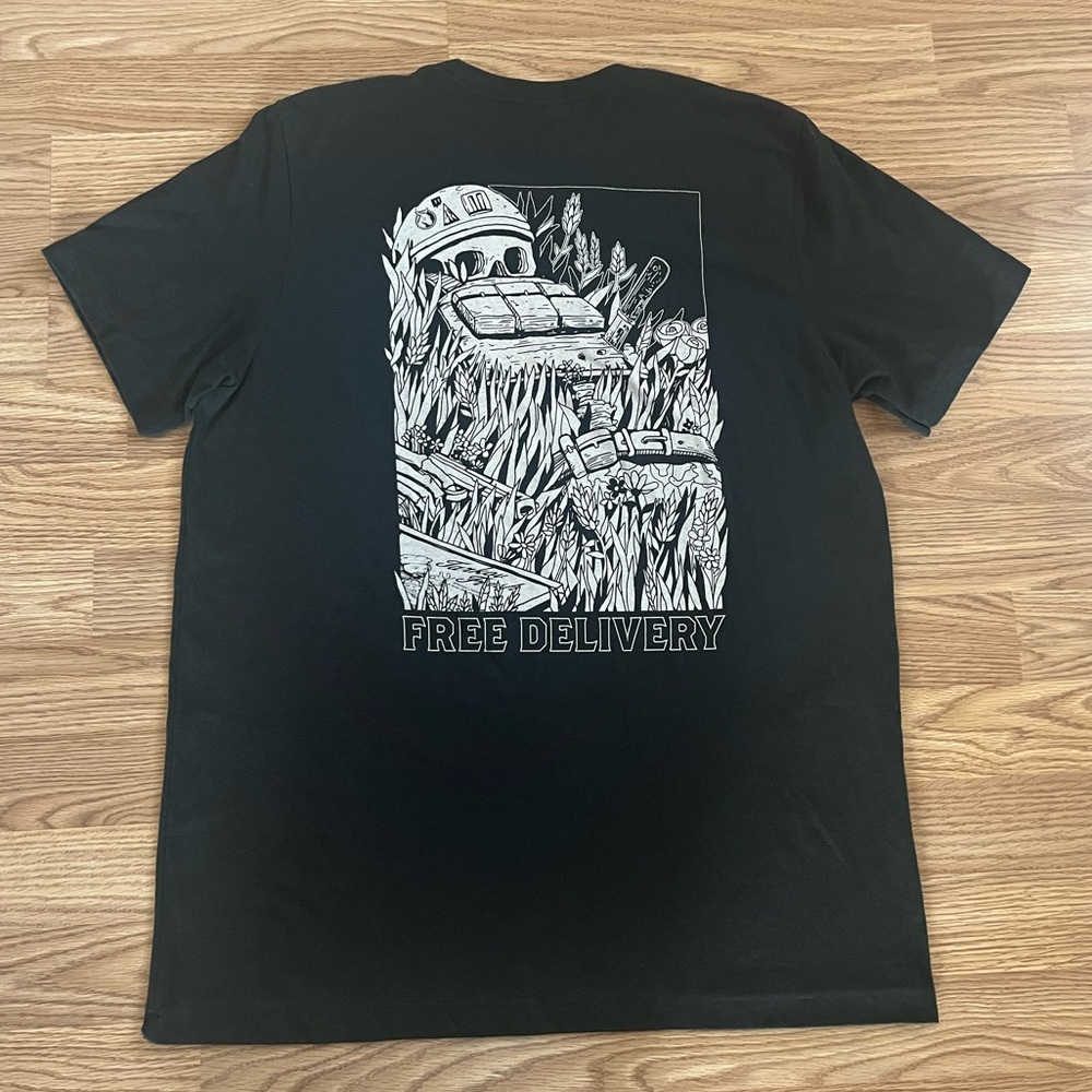 (NEVER WORN) Classic Black Tee with Triangle Design